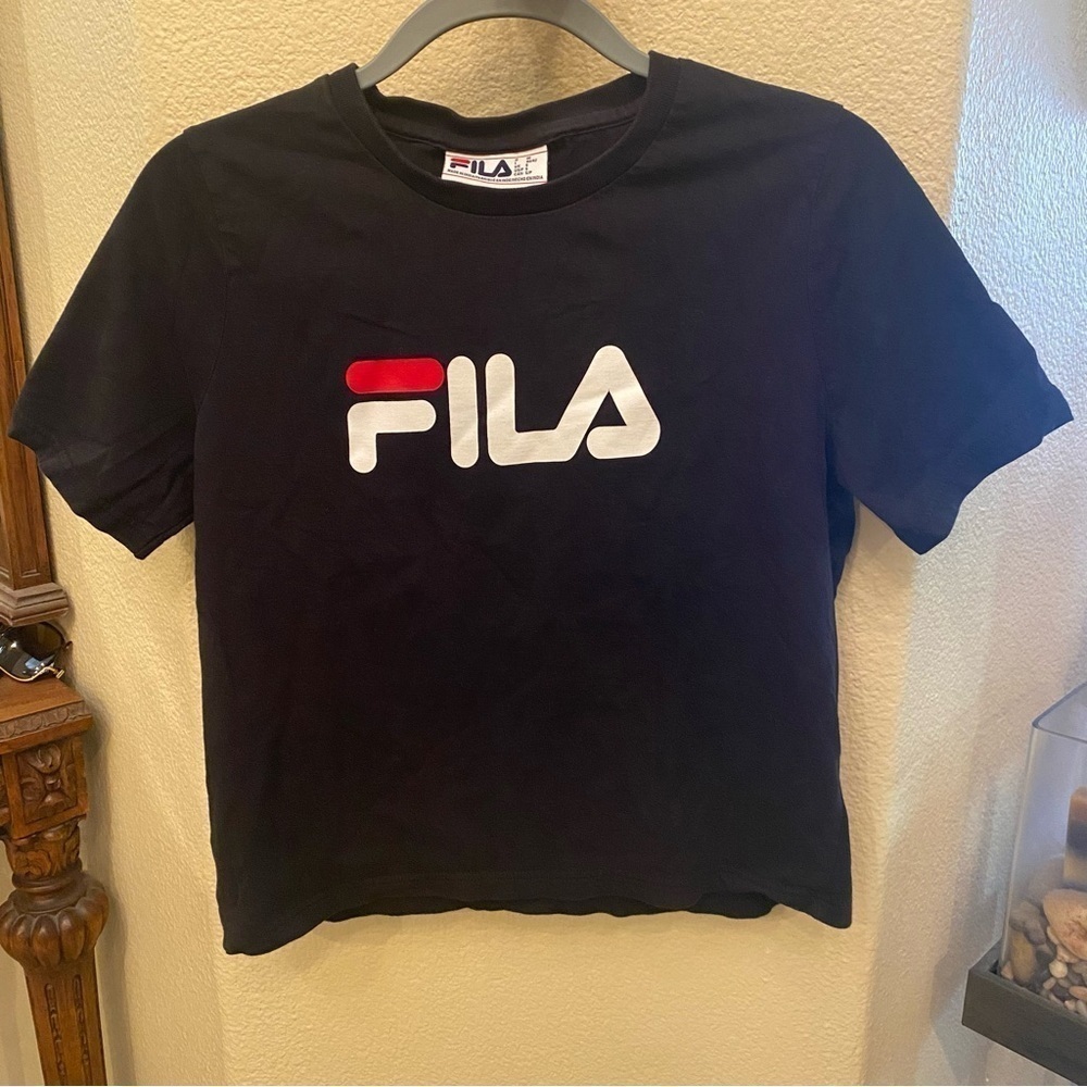 FILA Women Black Spell Out Loose Fit T-Shirt Size Small
